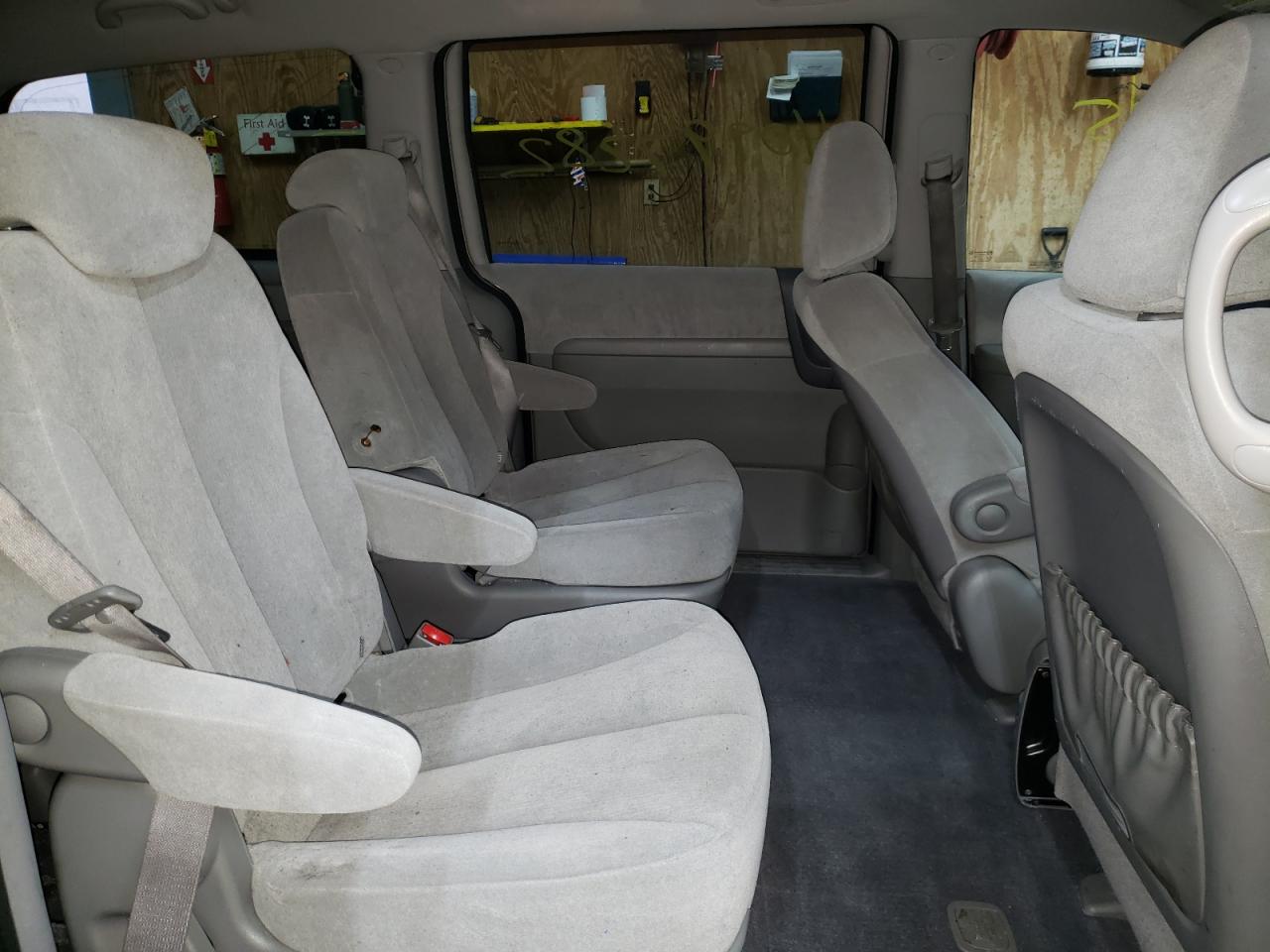 Photo 6 from auction – 2008 KIA SEDONA EX with VIN KNDMB233086255222