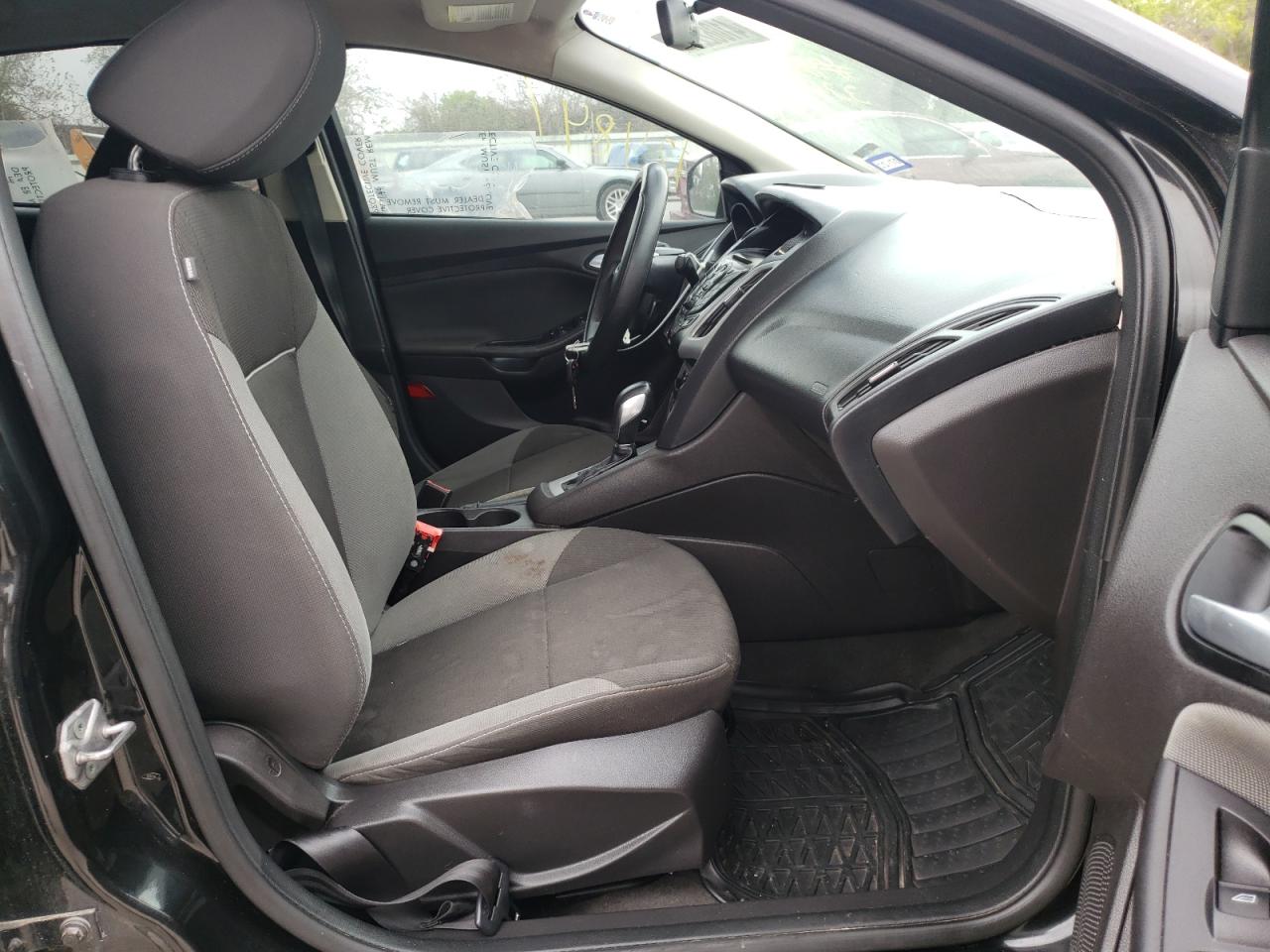 Photo 5 from auction – 2013 FORD FOCUS SE with VIN 1FADP3F25DL334090