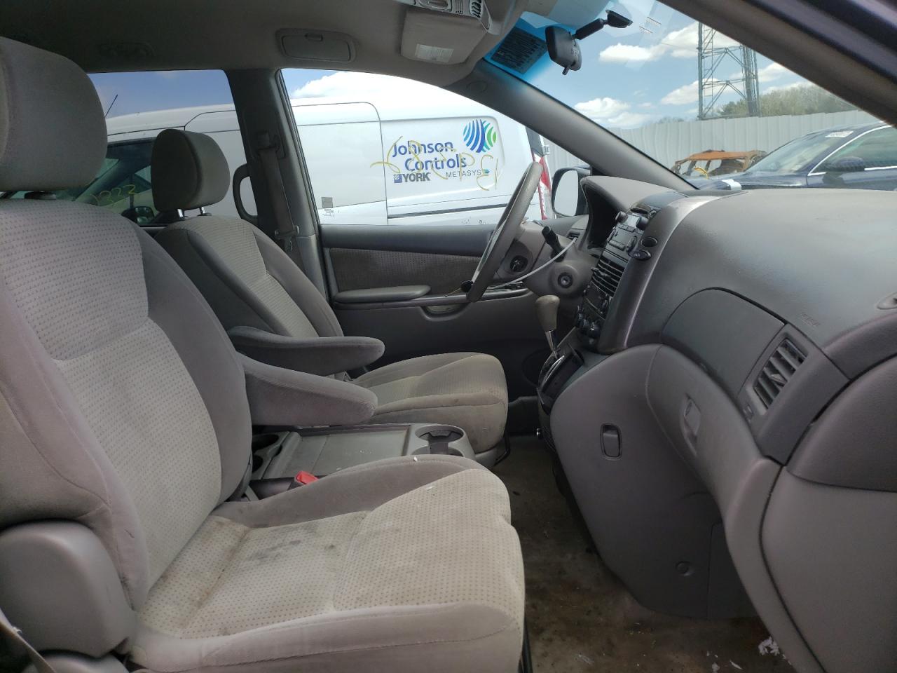 Photo 5 from auction – 2007 TOYOTA SIENNA CE with VIN 5TDZK23C87S047187