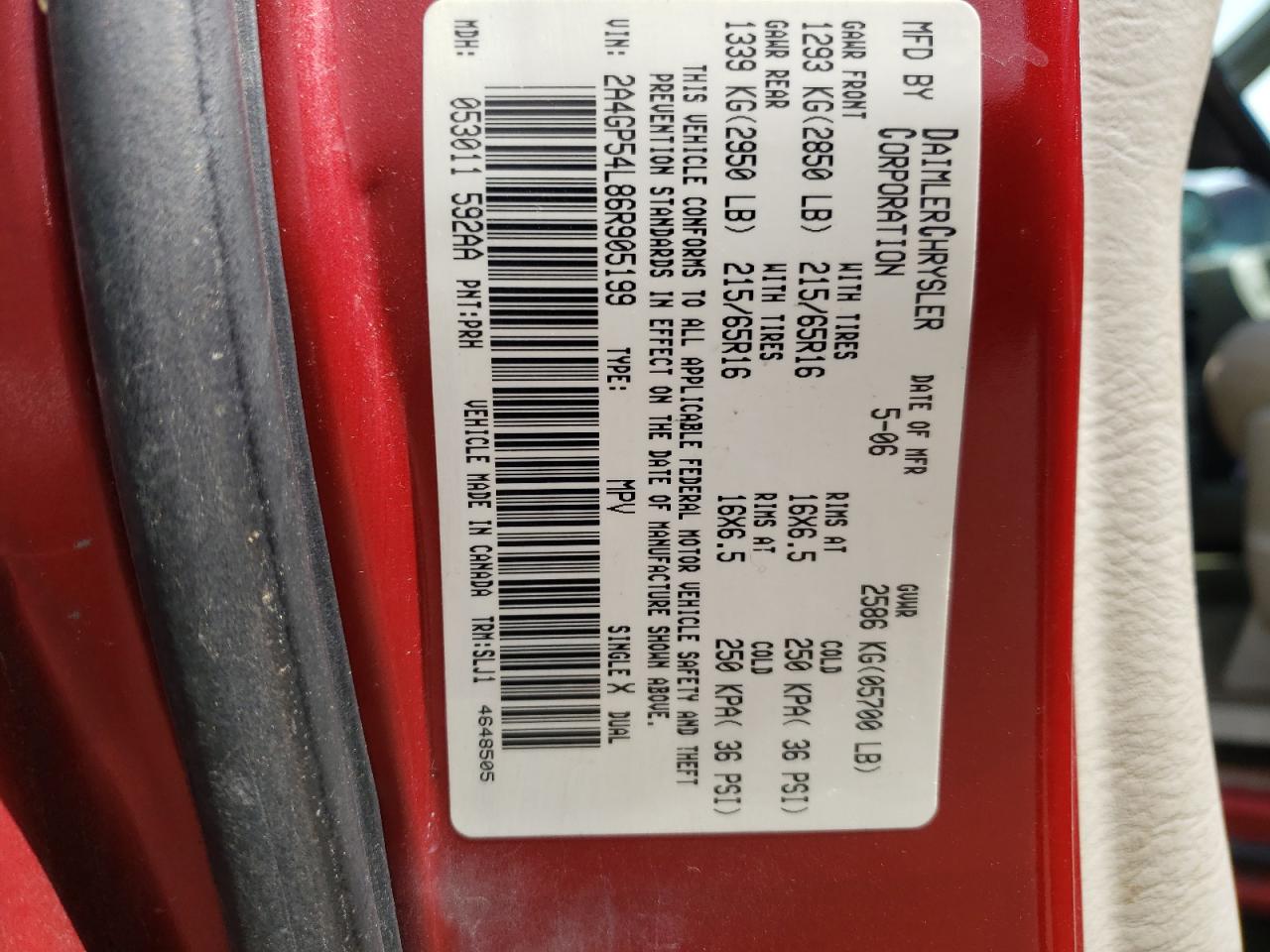 Photo 10 from auction – 2006 CHRYSLER TOWN & COU with VIN 2A4GP54L86R905199