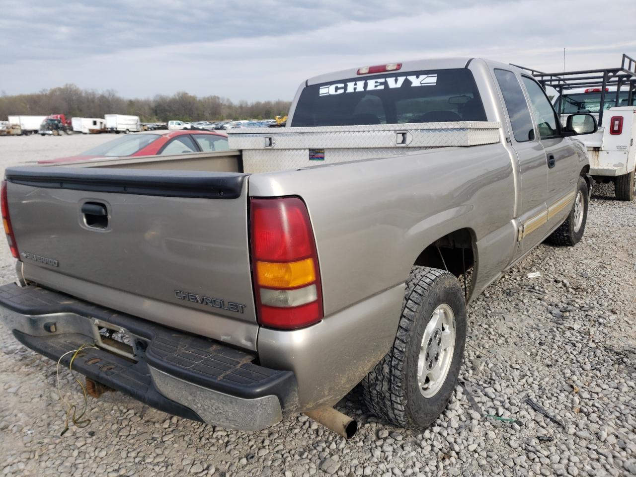 Photo 4 from auction – 2002 CHEVROLET SILVERADO with VIN 2GCEC19T421424336