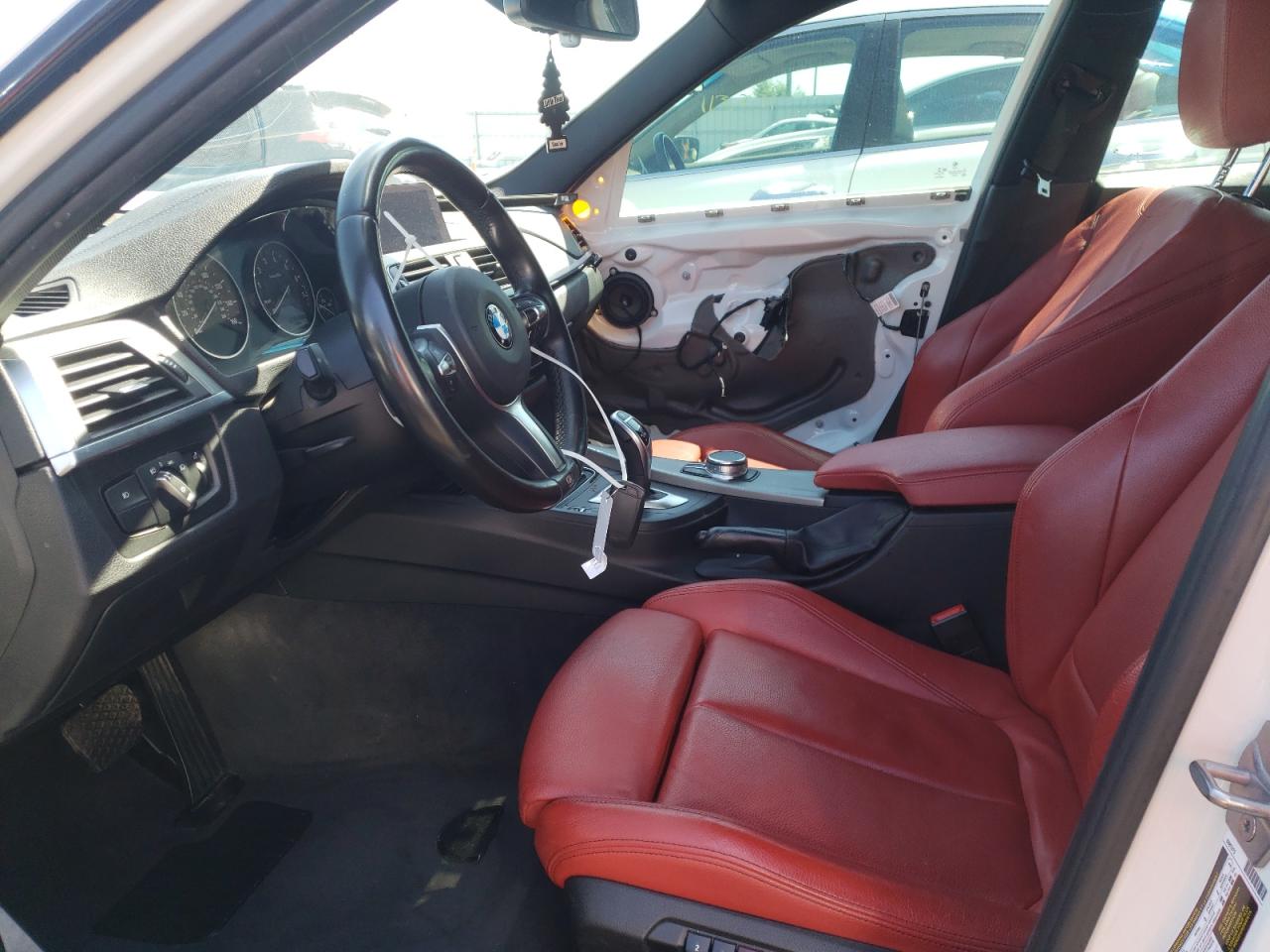 Photo 5 from auction – 2018 BMW 330 I with VIN WBA8B9G5XJNU97241