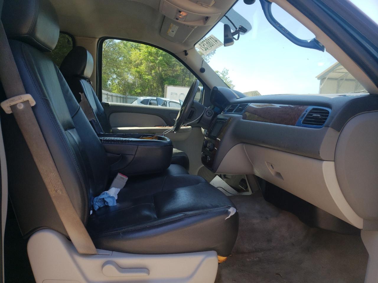 Photo 5 from auction – 2007 CHEVROLET AVALANCHE with VIN 3GNEC12J37G113642