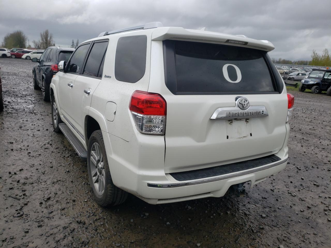 Photo 3 from auction – 2011 TOYOTA 4RUNNER SR with VIN JTEBU5JR4B5059979