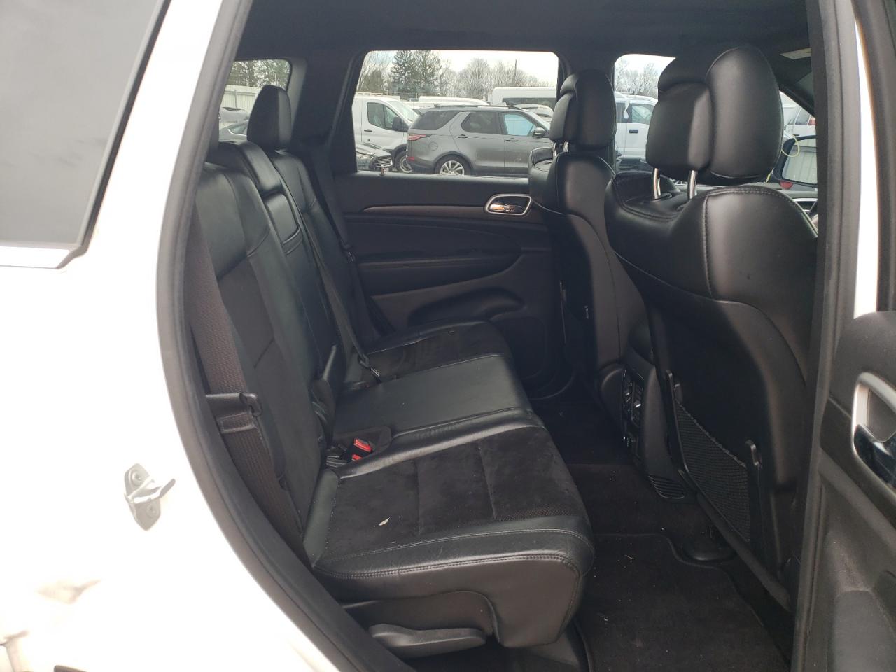 Photo 6 from auction – 2015 JEEP GRAND CHER with VIN 1C4RJFAG3FC213759