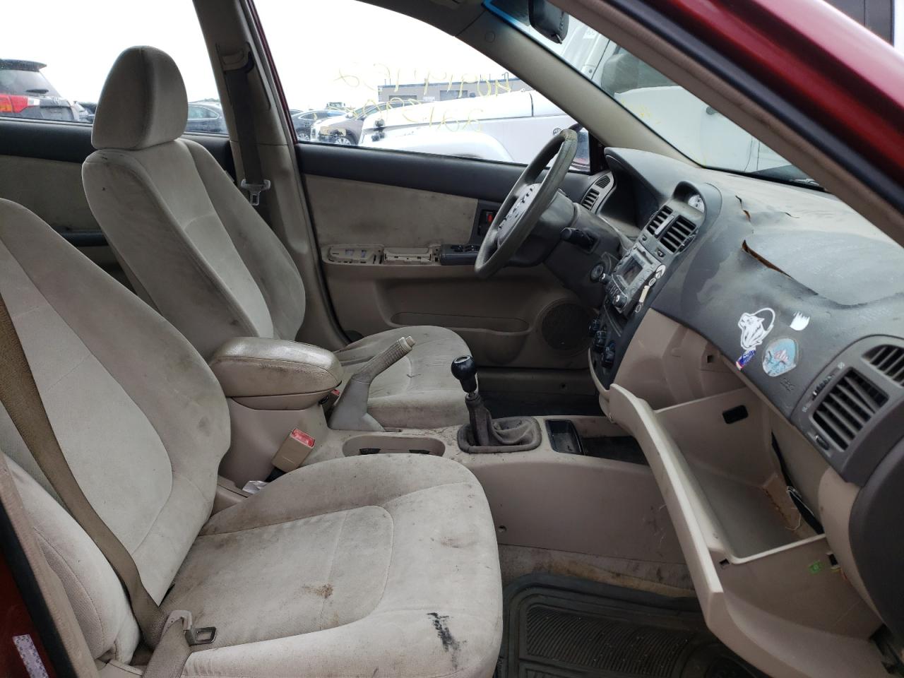 Photo 5 from auction – 2005 KIA SPECTRA LX with VIN KNAFE121055126292