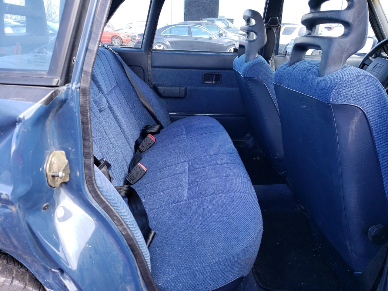 Photo 6 from auction – 1992 VOLVO 240 BASE with VIN YV1AS8811N1473475