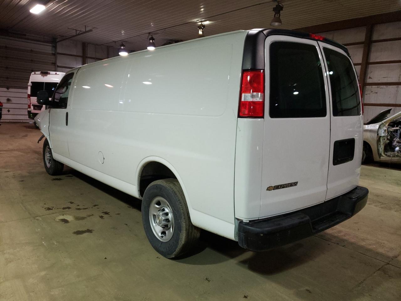 Photo 3 from auction – 2021 CHEVROLET EXPRESS G2 with VIN 1GCWGBFP6M1228543