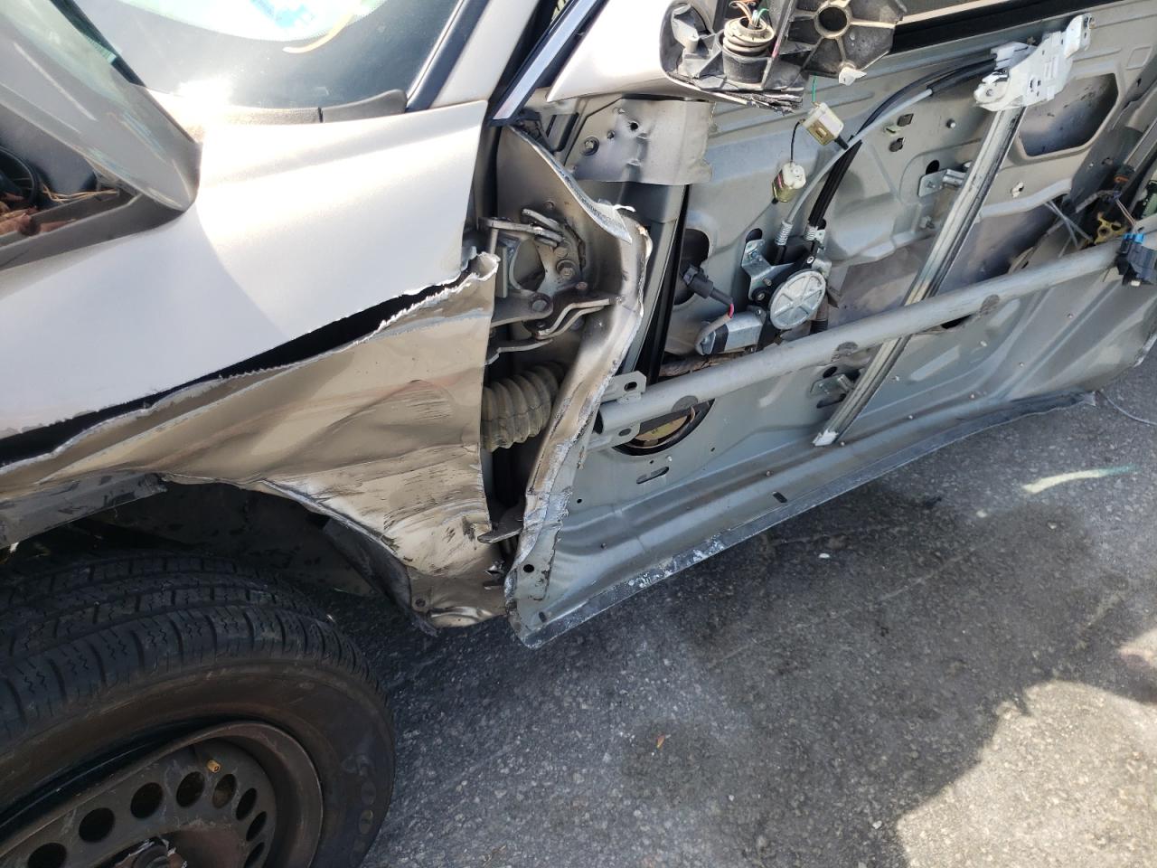 Photo 9 from auction – 2002 BUICK CENTURY CU with VIN 2G4WS52J221204034