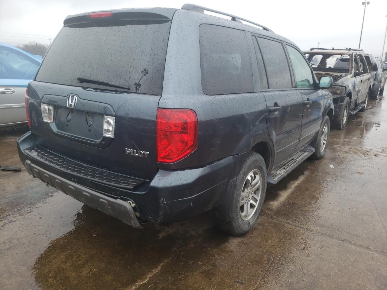 Photo 4 from auction – 2005 HONDA PILOT EXL with VIN 5FNYF18595B050864