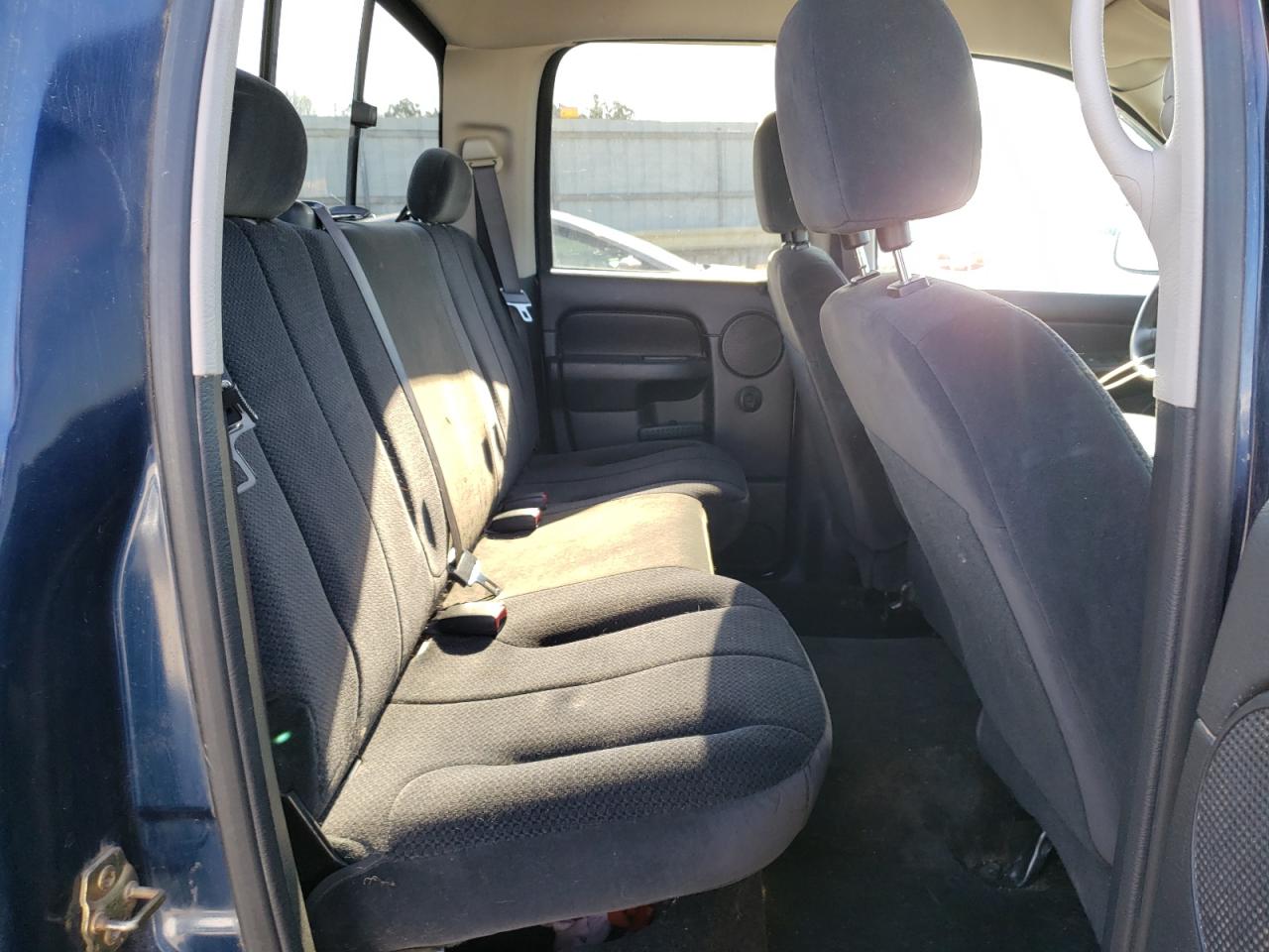 Photo 6 from auction – 2005 DODGE RAM 1500 S with VIN 1D7HU18D85S242539