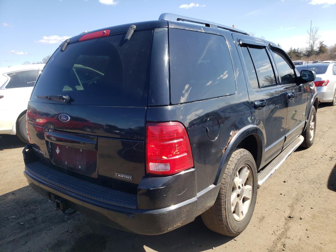 Photo 4 from auction – 2003 FORD EXPLORER L with VIN 1FMDU75KX3ZB04435