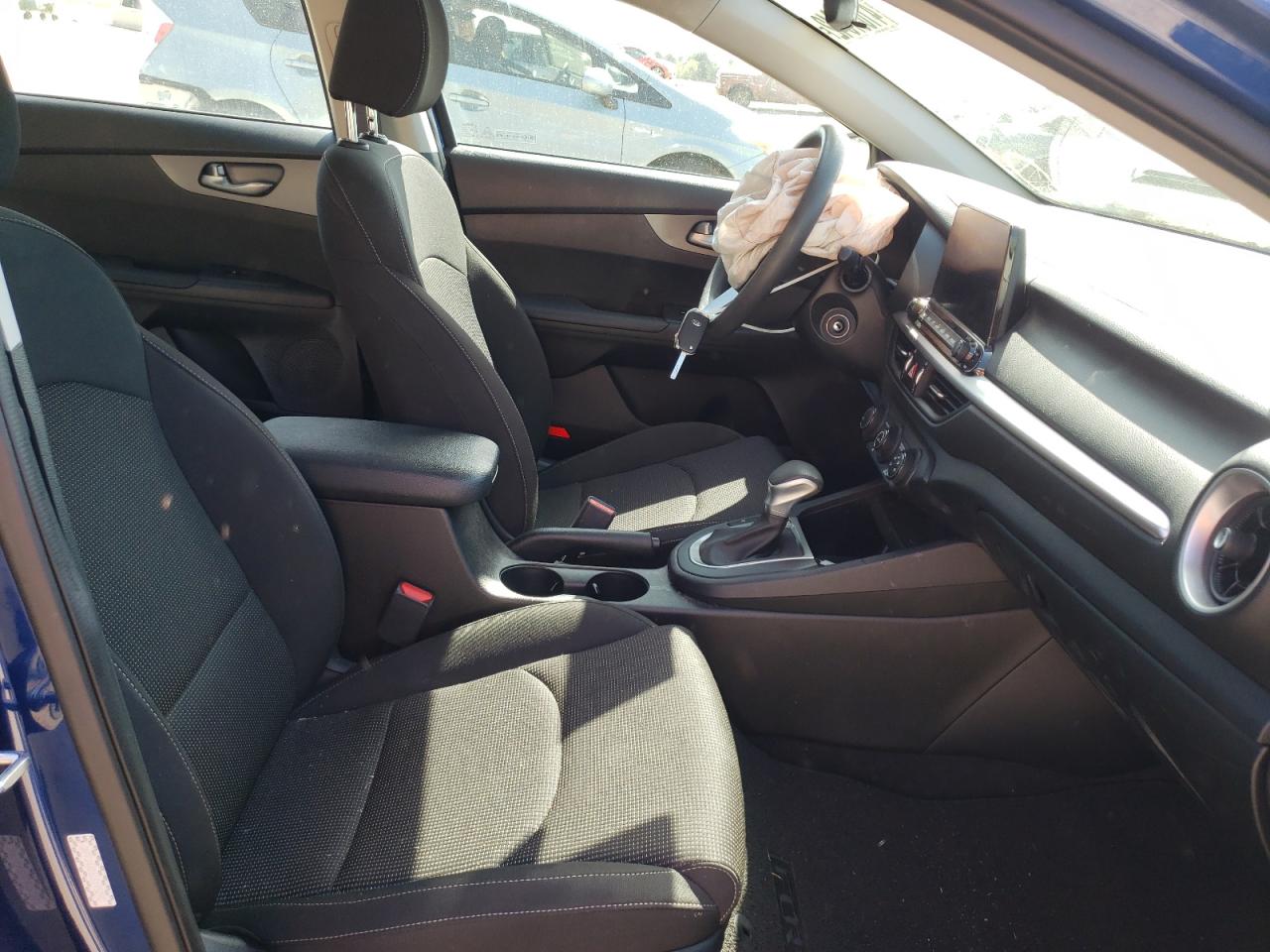 Photo 5 from auction – 2020 KIA FORTE FE with VIN 3KPF24AD1LE195292