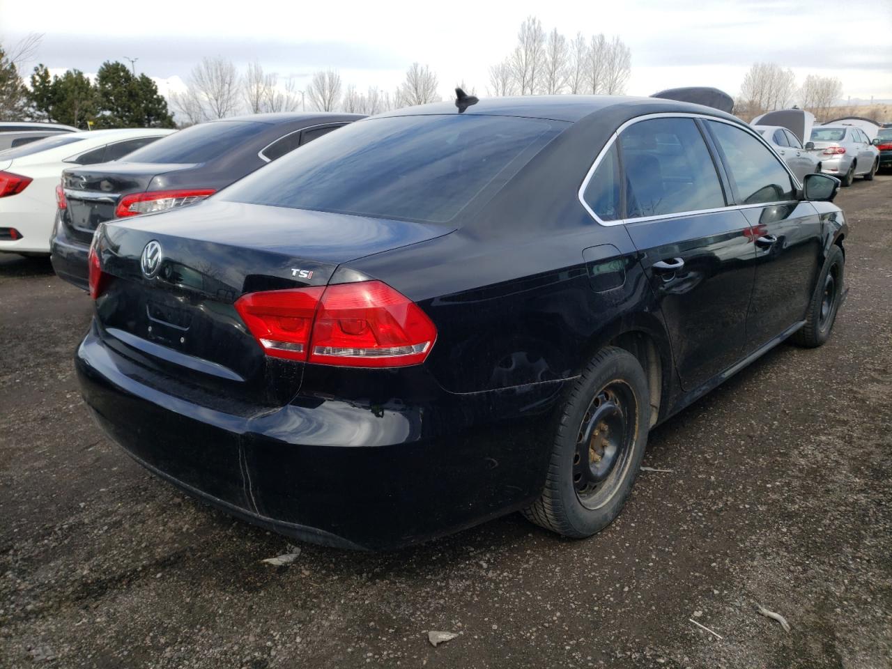 Photo 4 from auction – 2015 VOLKSWAGEN PASSAT SE with VIN 1VWBS7A38FC103398