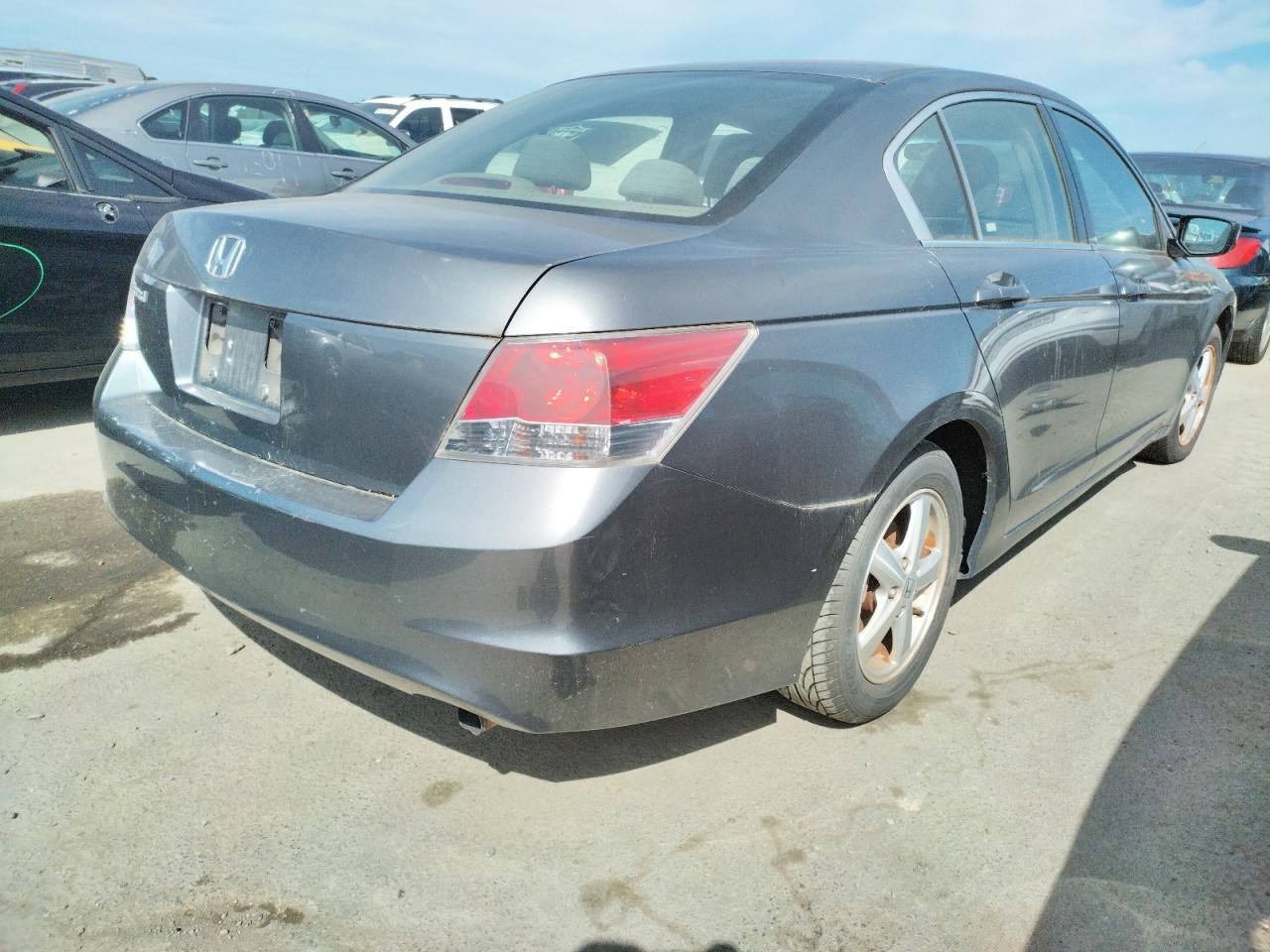 Photo 4 from auction – 2008 HONDA ACCORD with VIN JHMCP26758C001341
