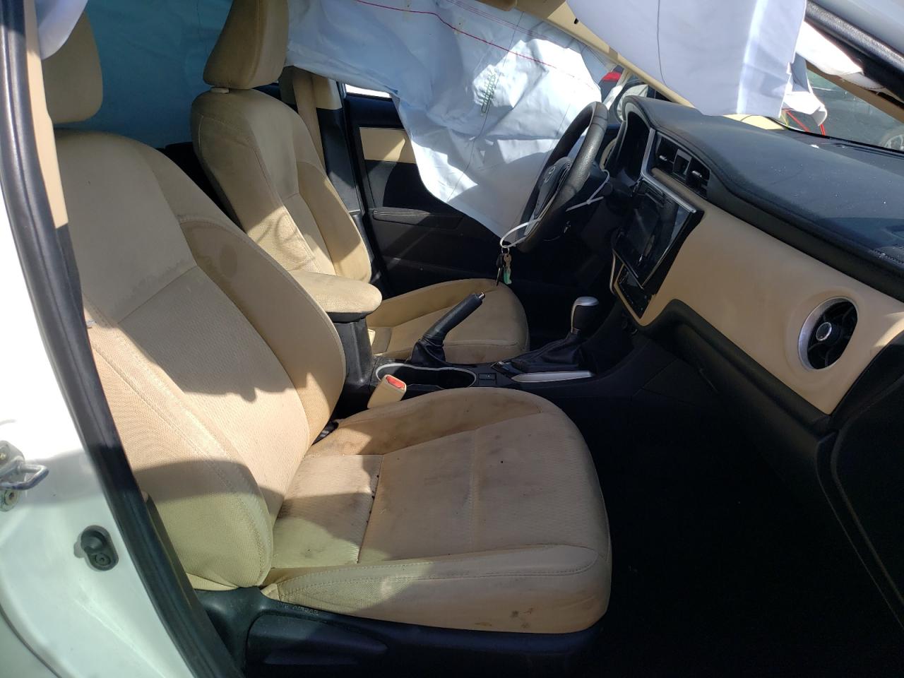Photo 5 from auction – 2018 TOYOTA COROLLA L with VIN 5YFBURHE3JP796445