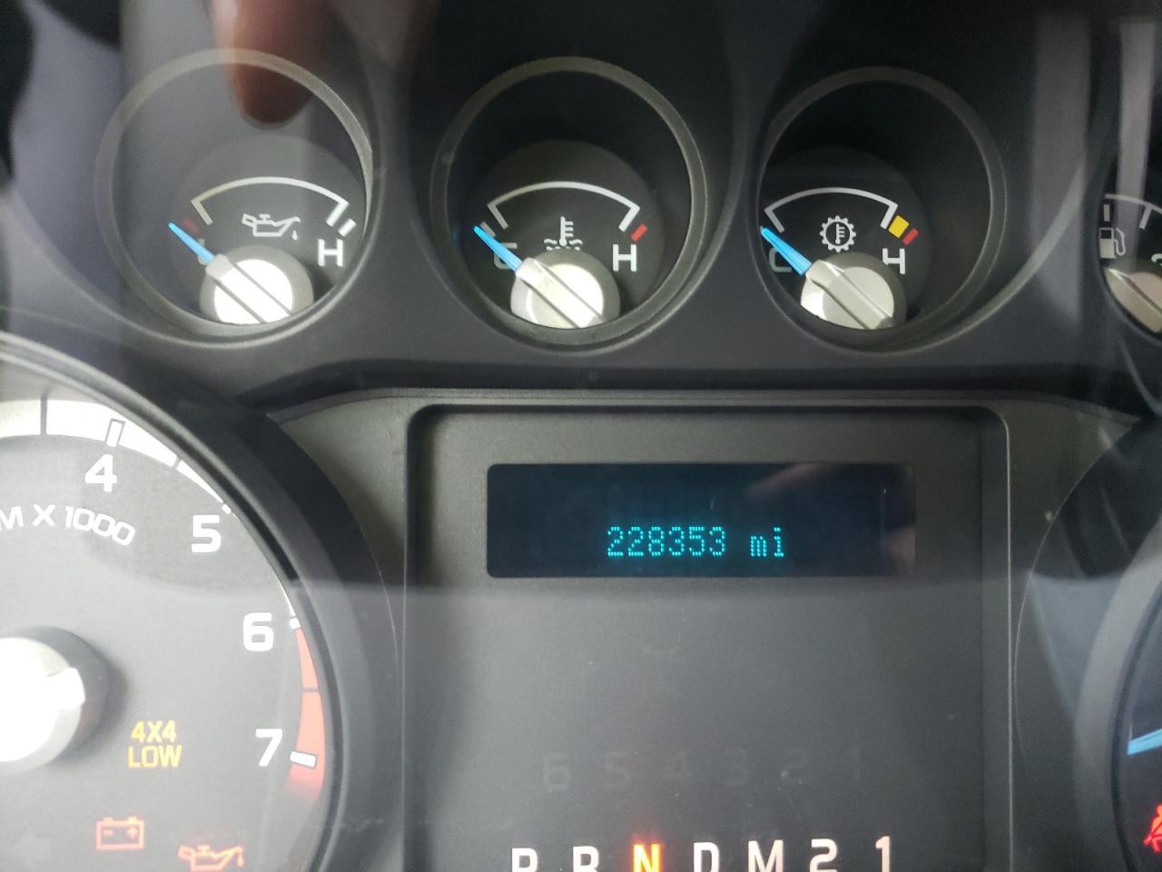 Photo 8 from auction – 2012 FORD F350 SUPER with VIN 1FT8W3B61CEC10408