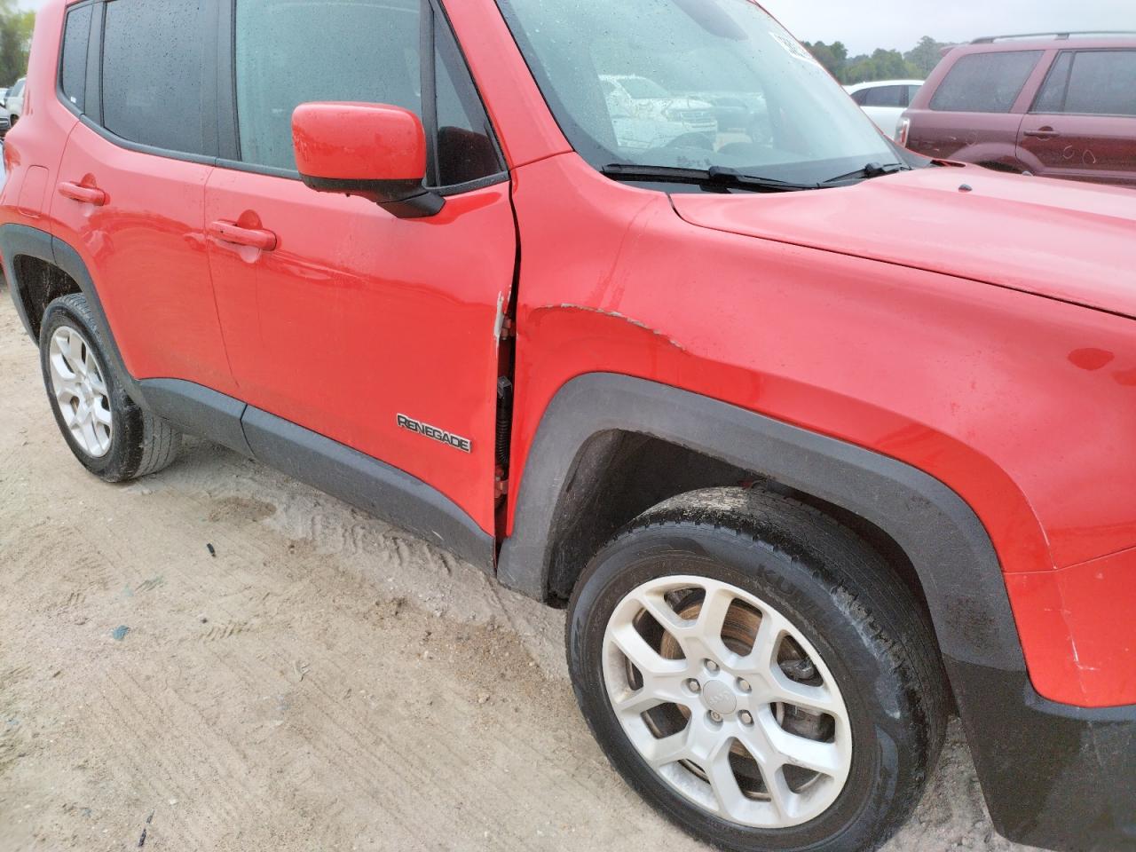 Photo 9 from auction – 2017 JEEP RENEGADE L with VIN ZACCJBBB8HPE85496