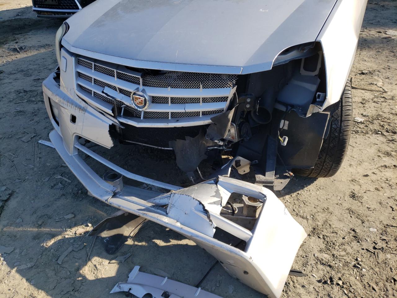 Photo 9 from auction – 2009 CADILLAC SRX with VIN 1GYEE437390115755