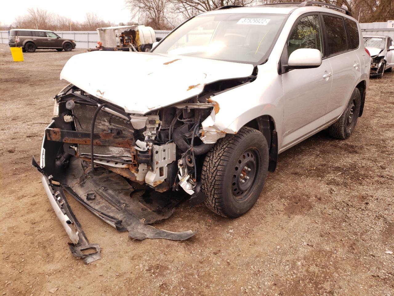 Photo 2 from auction – 2007 TOYOTA RAV4 LIMIT with VIN JTMBD31V176040409