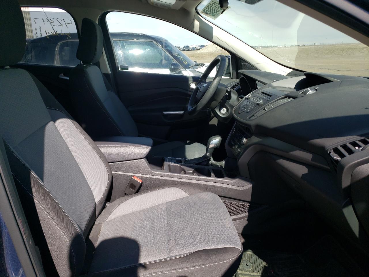 Photo 5 from auction – 2018 FORD ESCAPE SE with VIN 1FMCU9GDXJUC52262