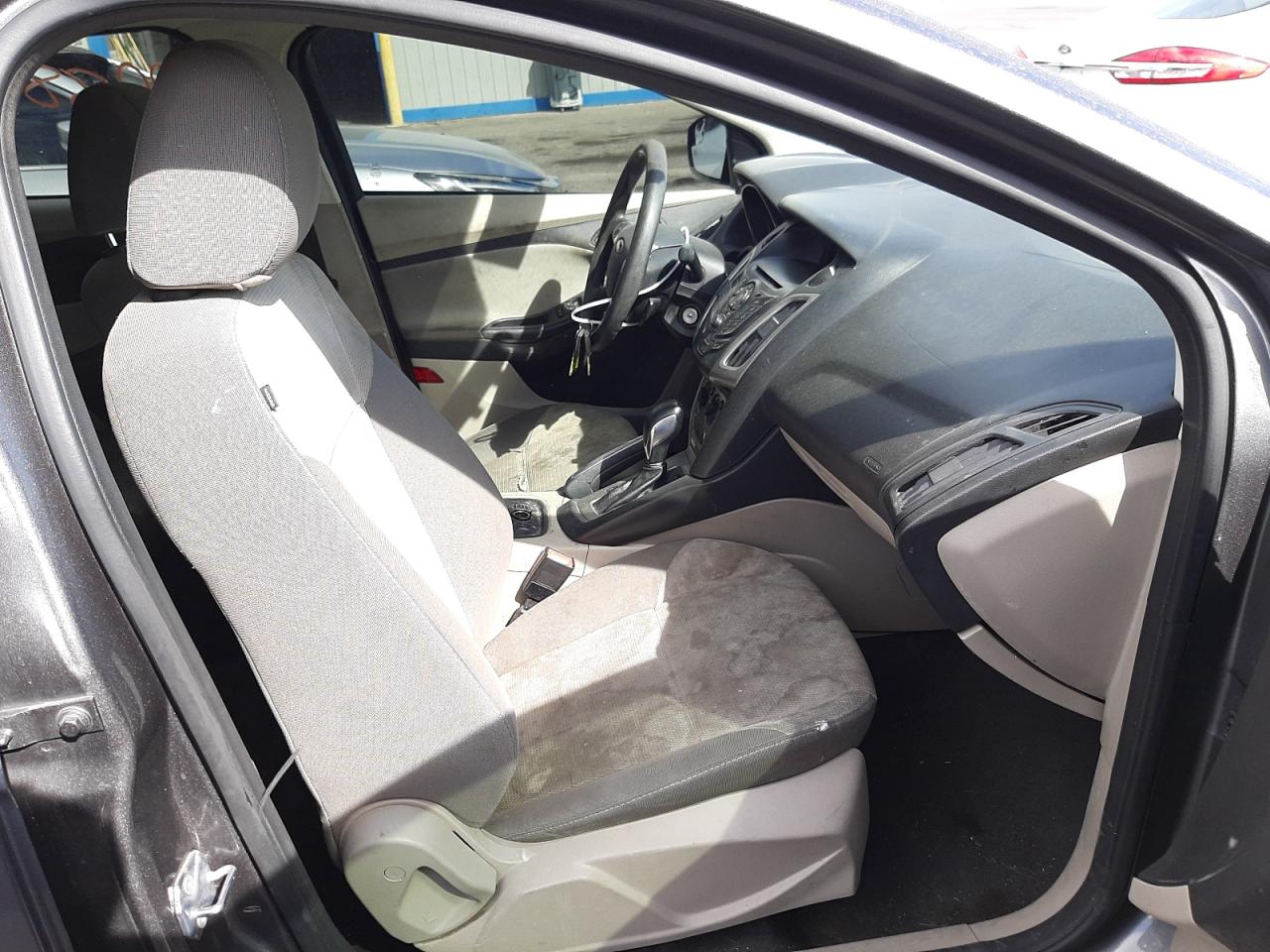 Photo 5 from auction – 2013 FORD FOCUS SE with VIN 1FADP3F24DL112026