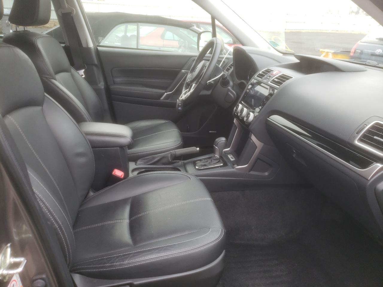 Photo 5 from auction – 2018 SUBARU FORESTER 2 with VIN JF2SJAWC6JH534251