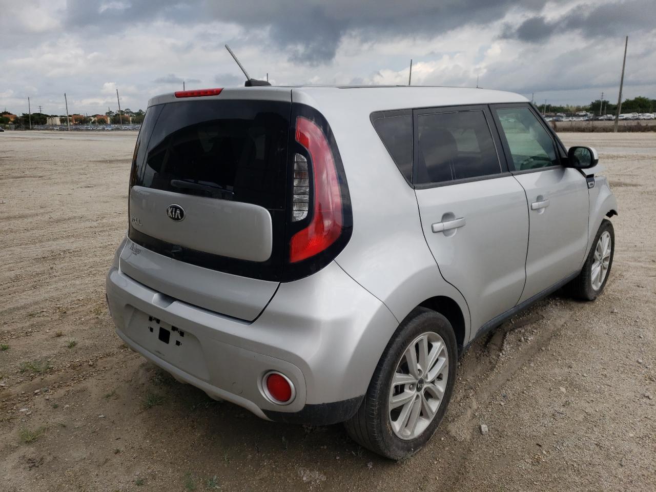 Photo 4 from auction – 2018 KIA SOUL + with VIN KNDJP3A51J7511561
