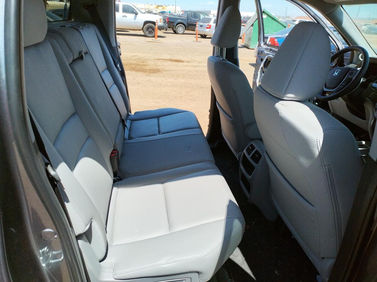 Photo 6 from auction – 2020 HONDA RIDGELINE with VIN 5FPYK3F54LB029953