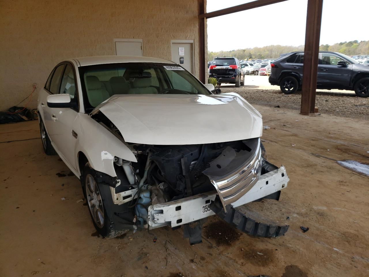 Photo 1 from auction – 2009 FORD TAURUS SEL with VIN 1FAHP24W69G109503