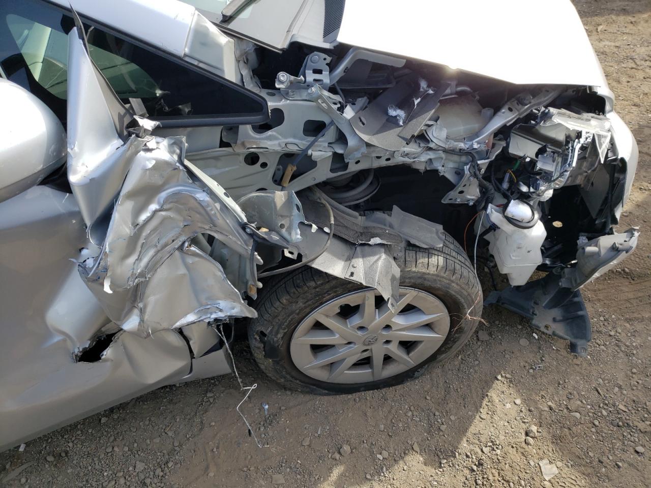 Photo 9 from auction – 2012 TOYOTA PRIUS V with VIN JTDZN3EU1C3131334