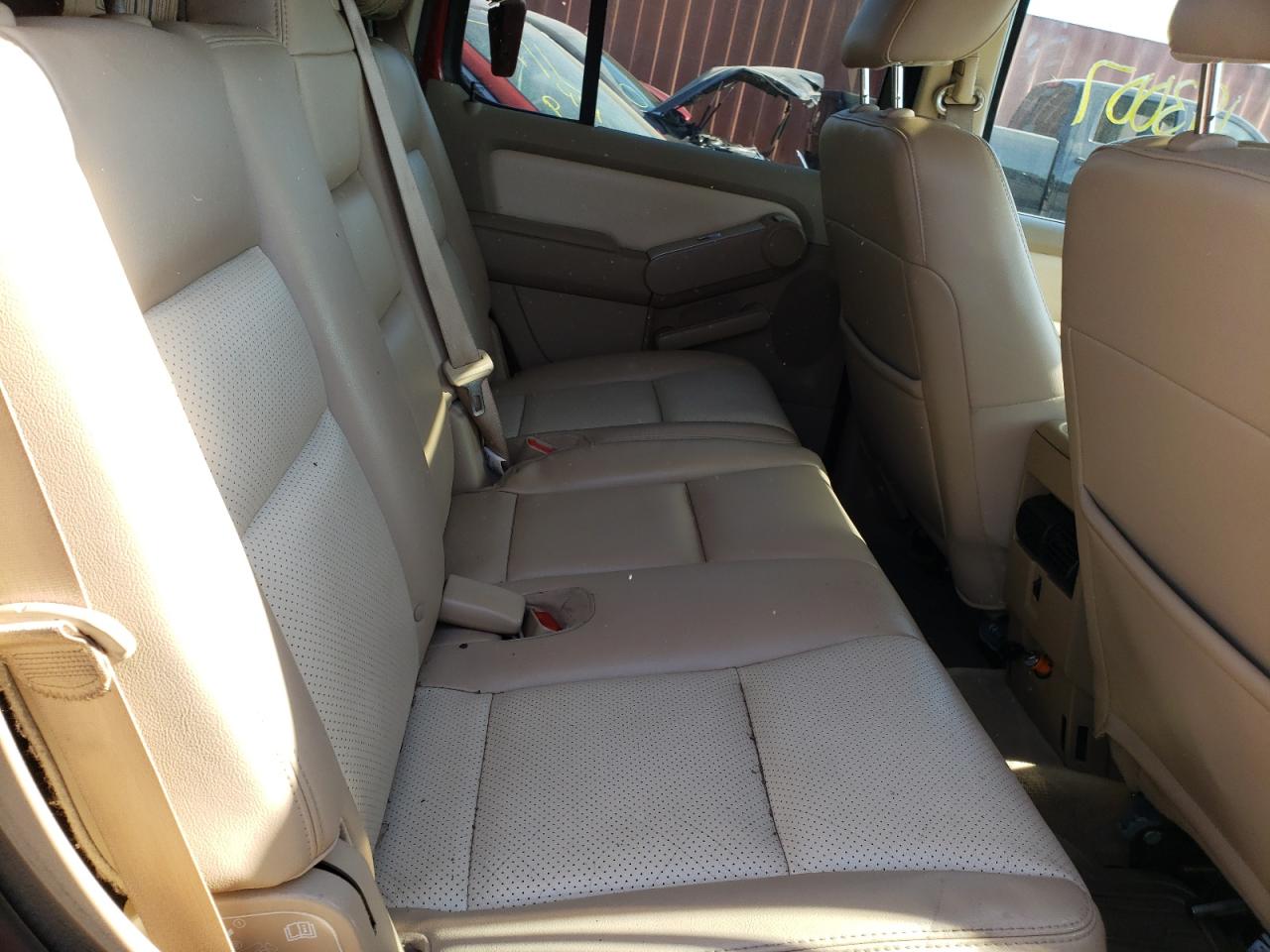 Photo 6 from auction – 2010 MERCURY MOUNTAINEE with VIN 4M2EN4JE0AUJ06123