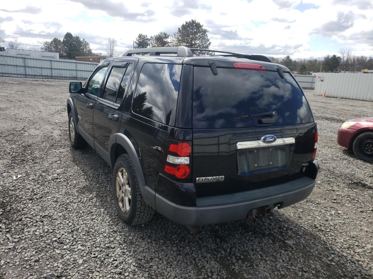 Photo 3 from auction – 2006 FORD EXPLORER X with VIN 1FMEU738X6UA38708