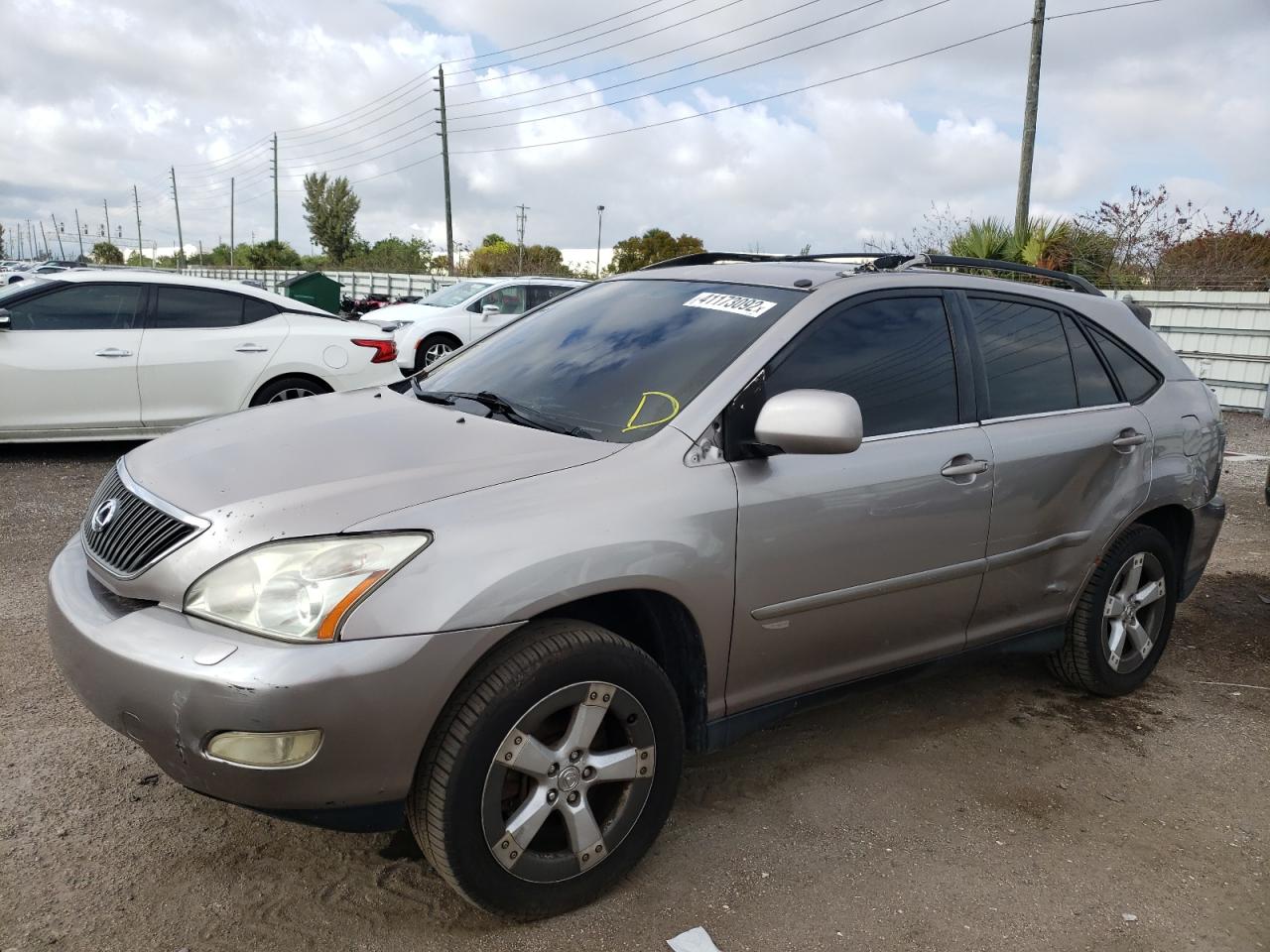 Photo 2 from auction – 2005 LEXUS RX 330 with VIN JTJGA31U850058974