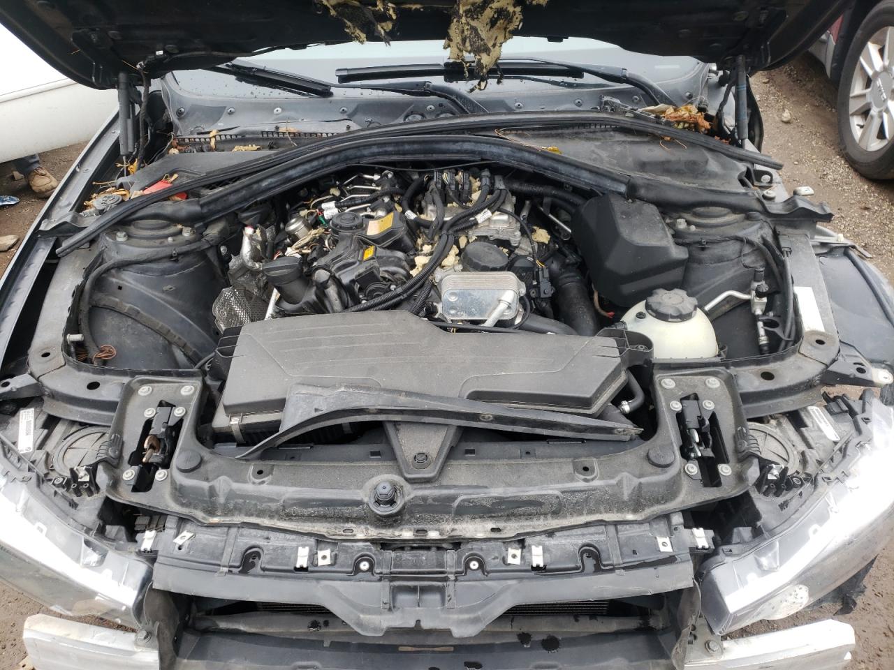 Photo 7 from auction – 2014 BMW 320 I XDRI with VIN WBA3C3G52ENS68370