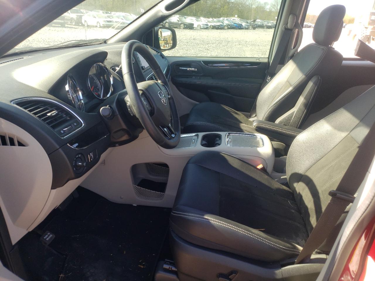 Photo 5 from auction – 2019 DODGE GRAND CARA with VIN 2C4RDGCG4KR789856