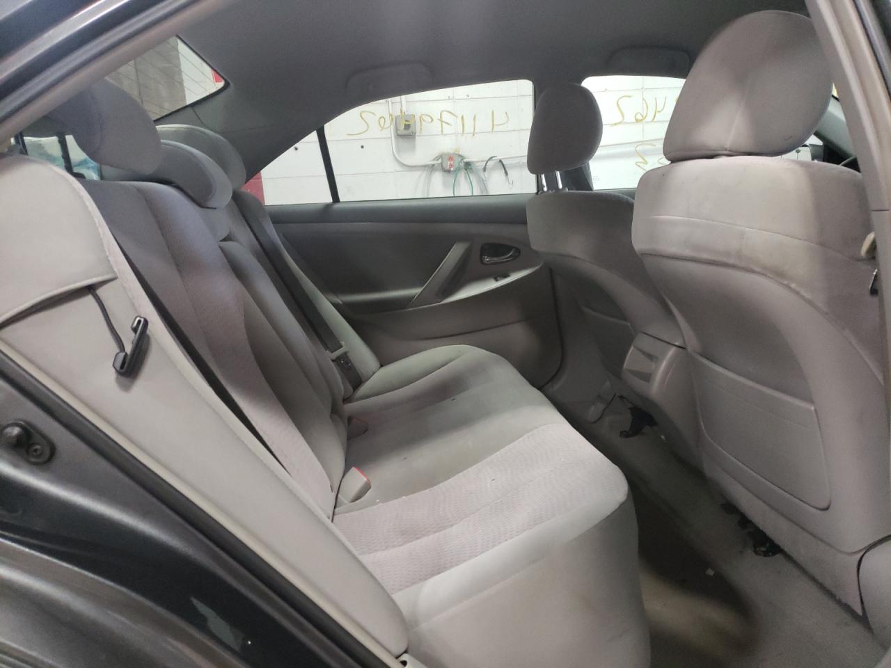 Photo 6 from auction – 2011 TOYOTA CAMRY BASE with VIN 4T4BF3EK0BR115939