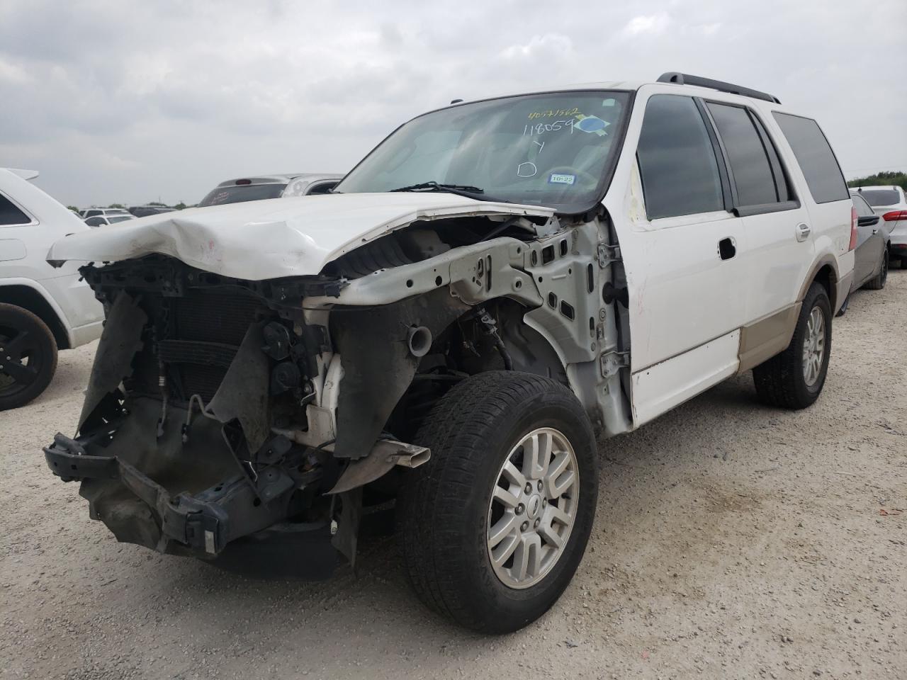 Photo 2 from auction – 2012 FORD EXPEDITION with VIN 1FMJU1H53CEF04396