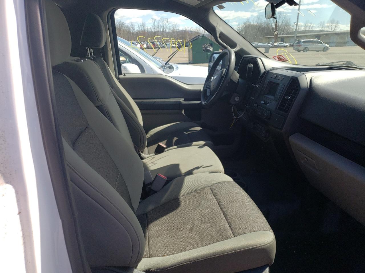 Photo 5 from auction – 2015 FORD F150 with VIN 1FTMF1C8XFKD69811