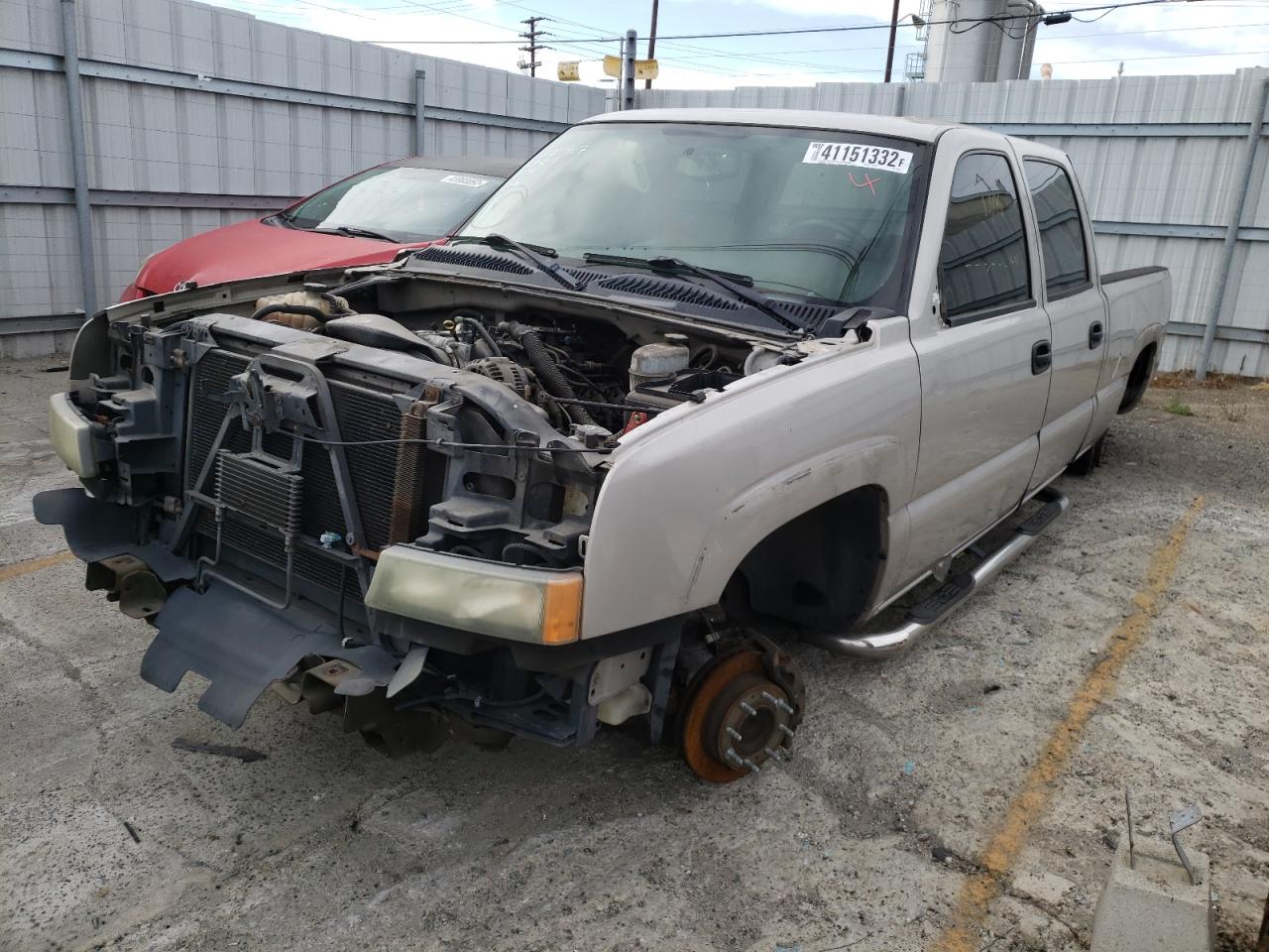 Photo 2 from auction – 2004 CHEVROLET SILVERADO with VIN 1GCGC23UX4F193003