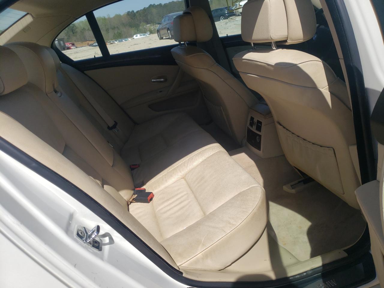 Photo 6 from auction – 2009 BMW 528 I with VIN WBANU53549C122402