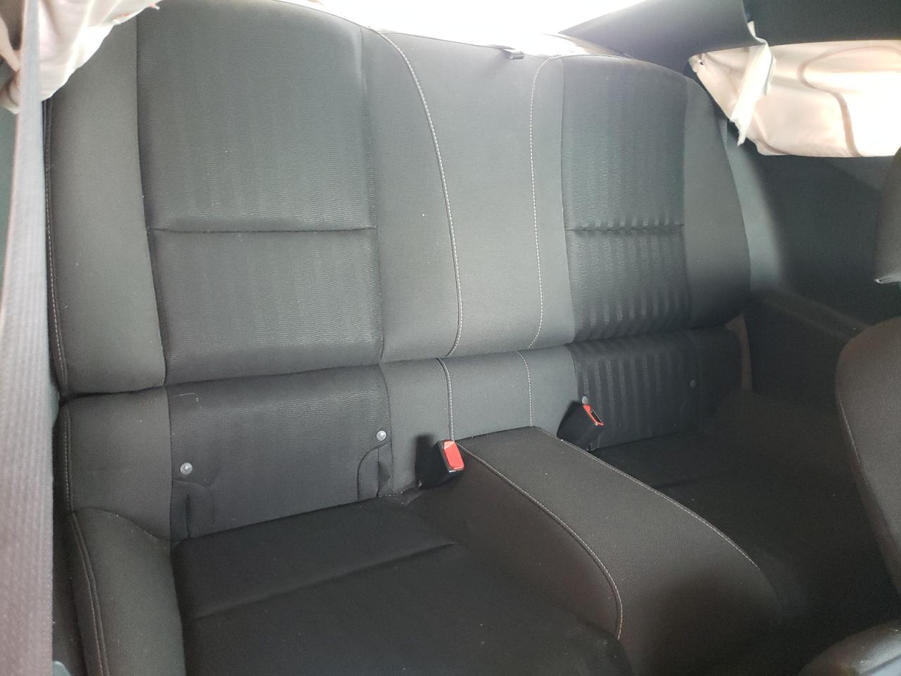 Photo 6 from auction – 2015 CHEVROLET CAMARO LS with VIN 2G1FB1E35F9147113