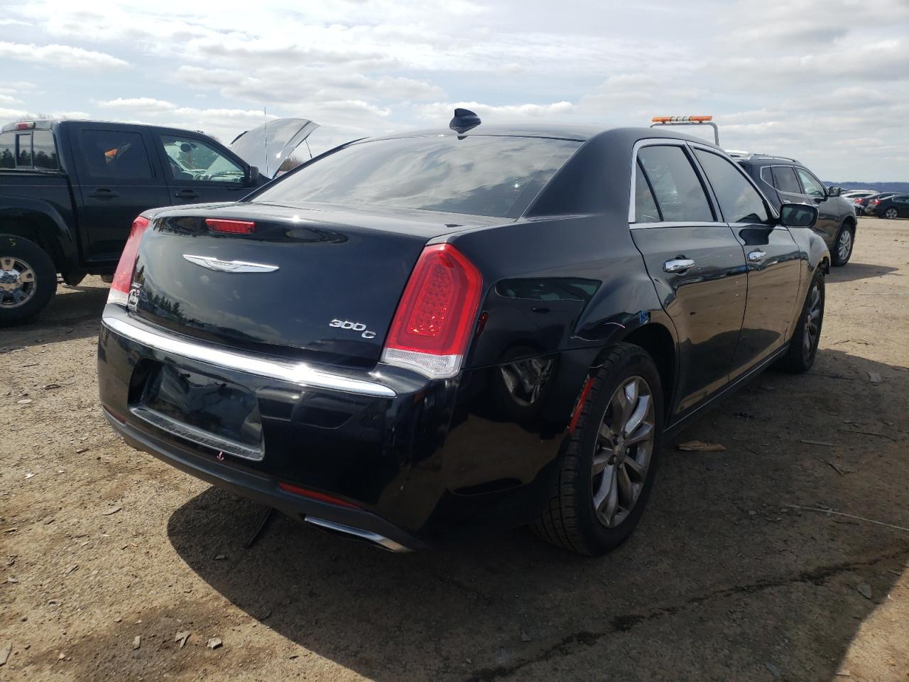 Photo 4 from auction – 2015 CHRYSLER 300C with VIN 2C3CCAKG0FH883126