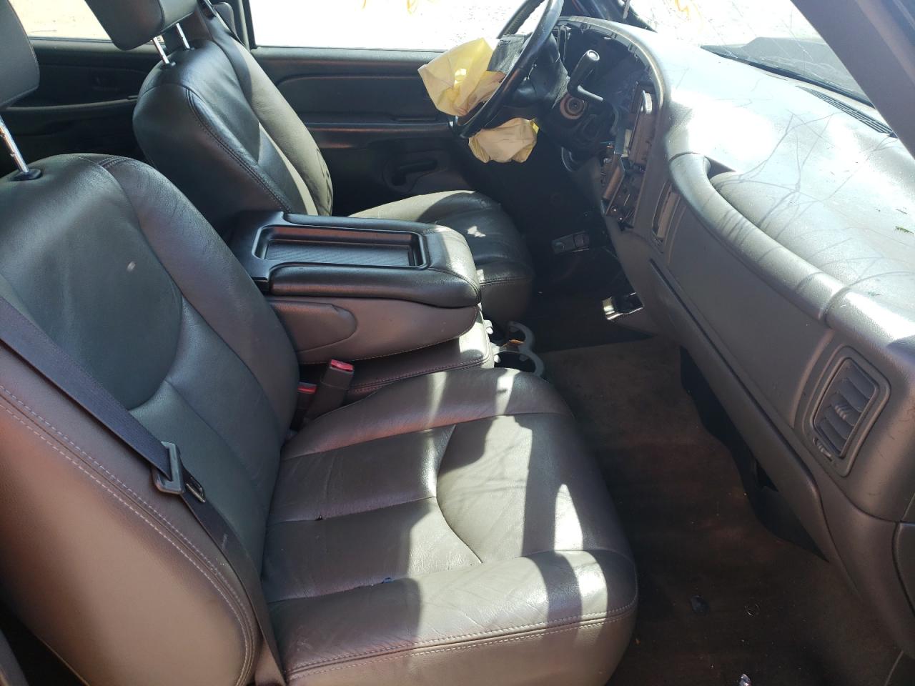 Photo 5 from auction – 2006 CHEVROLET SILVERADO with VIN 2GCEC13V261221395