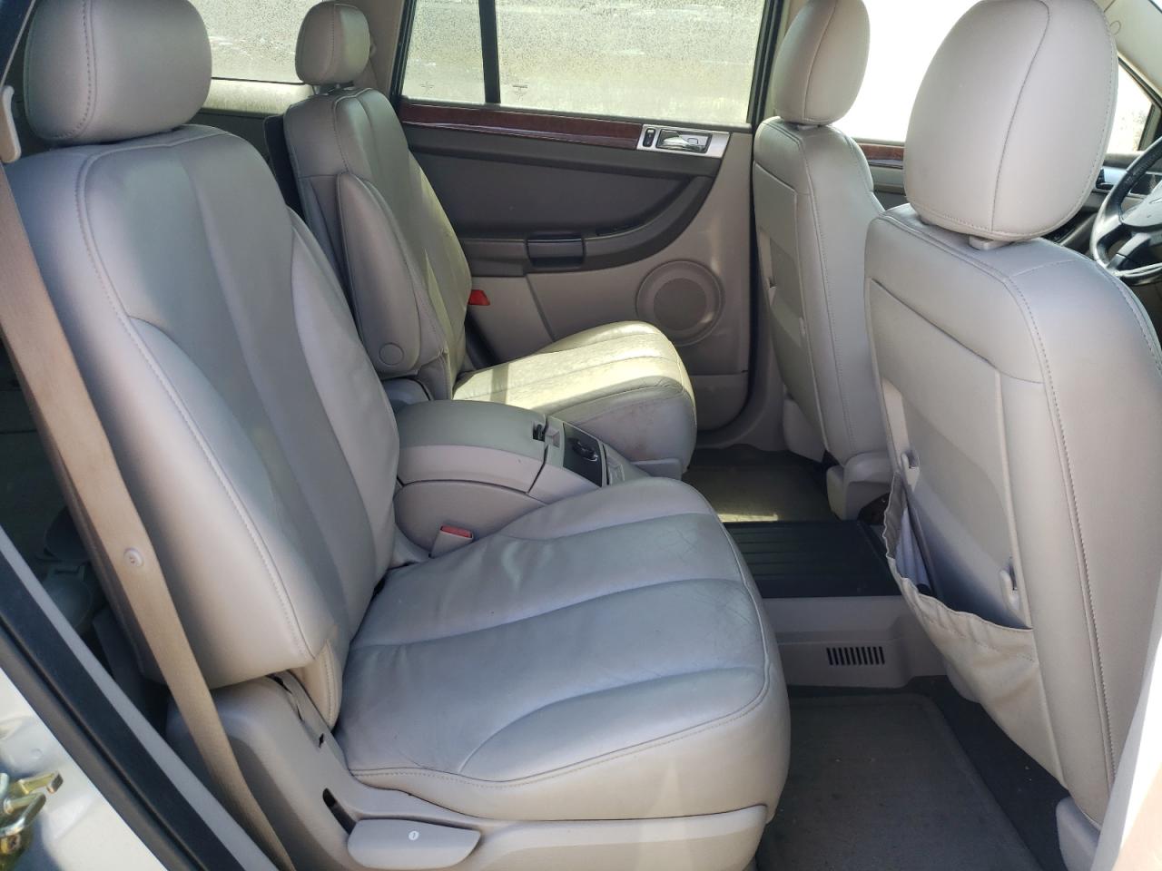 Photo 6 from auction – 2004 CHRYSLER PACIFICA with VIN 2C8GM68424R634305