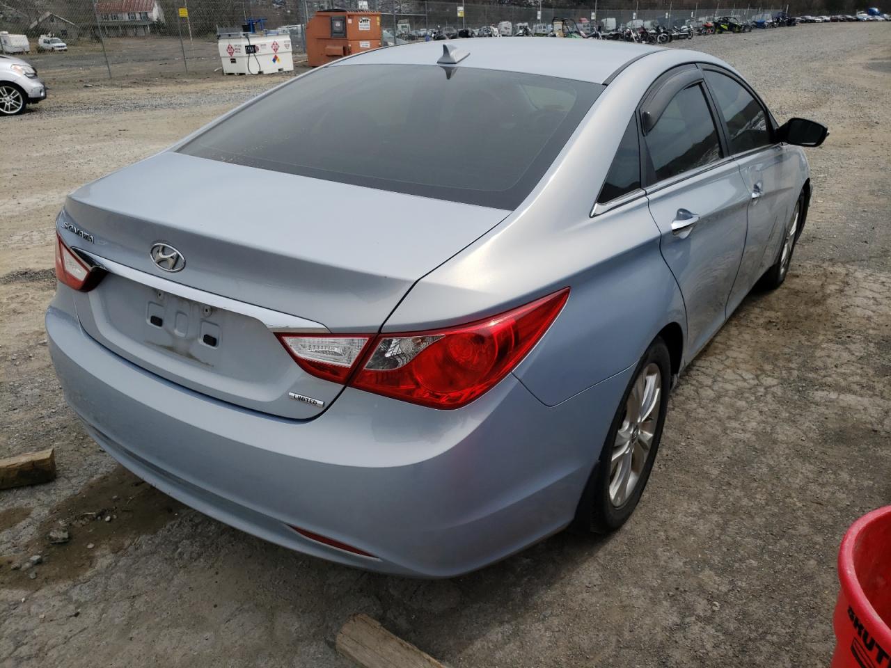 Photo 4 from auction – 2013 HYUNDAI SONATA SE with VIN 5NPEC4AC1DH538132