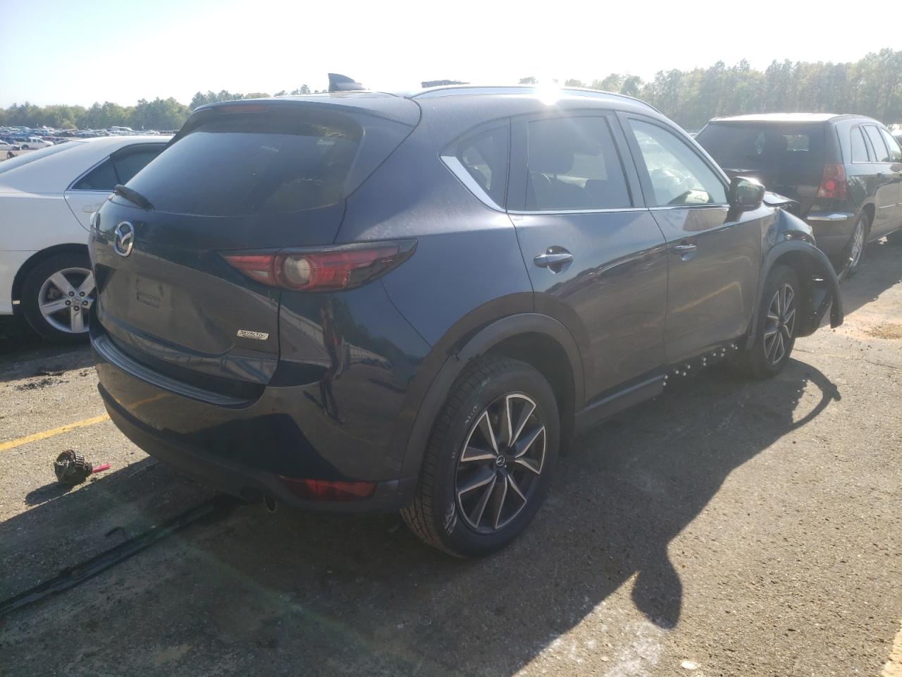 Photo 4 from auction – 2018 MAZDA CX-5 GRAND with VIN JM3KFADM7J1401963