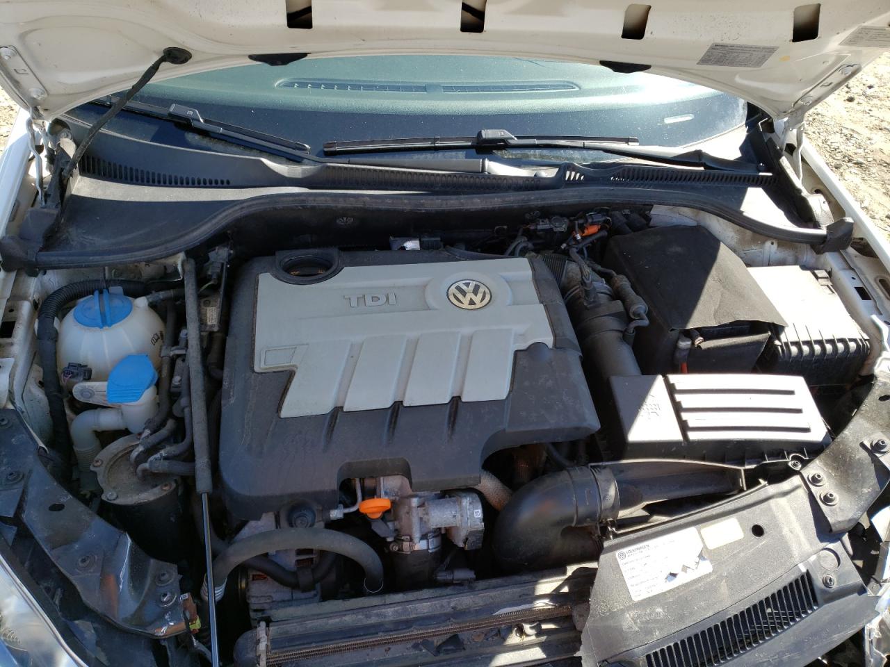 Photo 7 from auction – 2012 VOLKSWAGEN GOLF with VIN WVWBM7AJ1CW022068