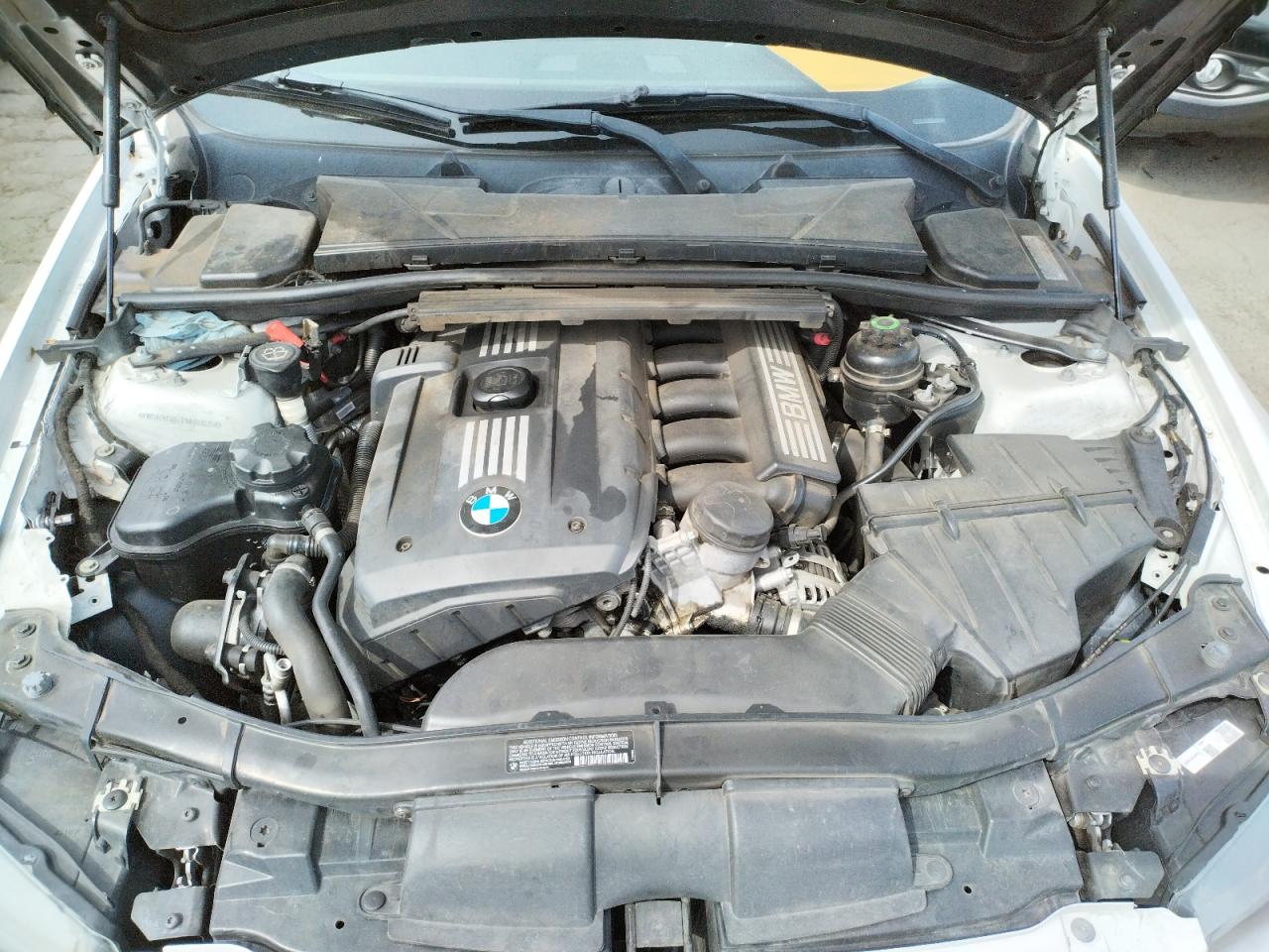 Photo 7 from auction – 2011 BMW 328 I SULE with VIN WBAPH5G53BNM80835