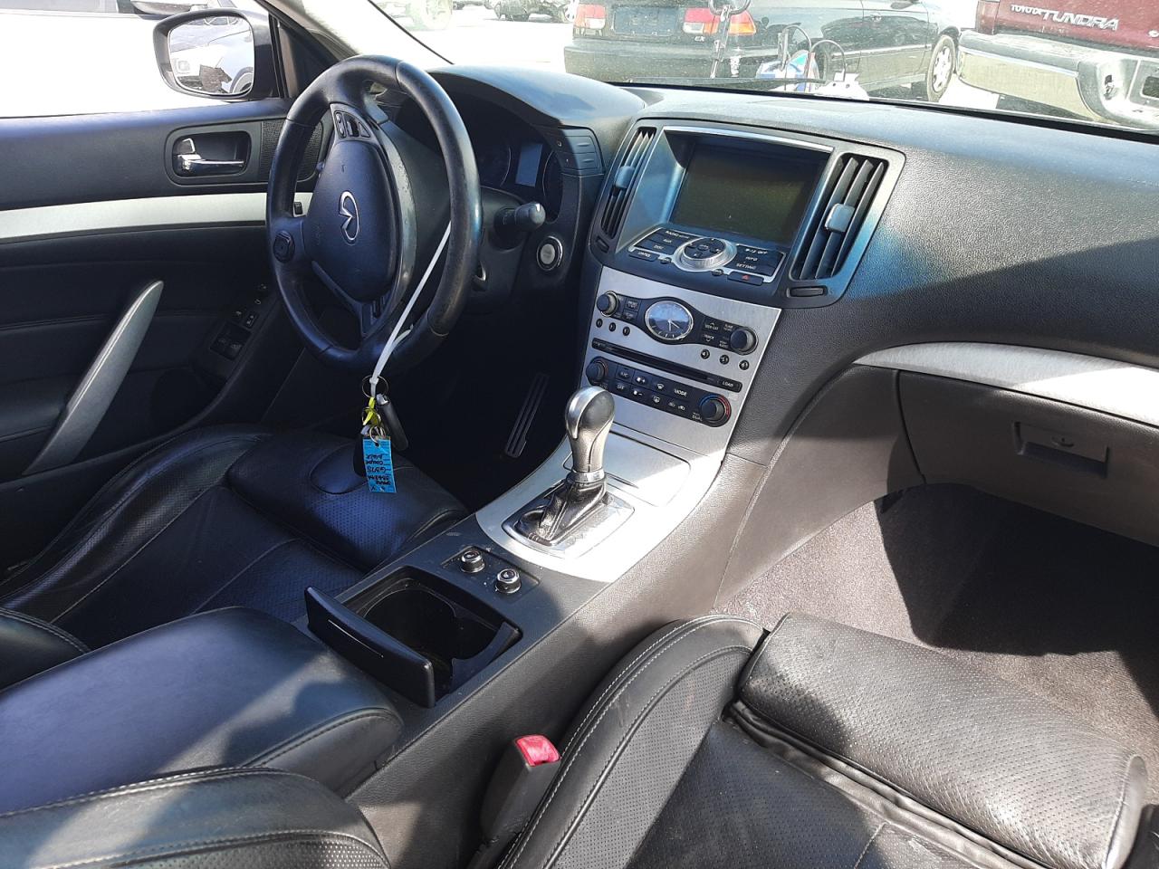 Photo 9 from auction – 2009 INFINITI G37 BASE with VIN JNKCV64E19M601364
